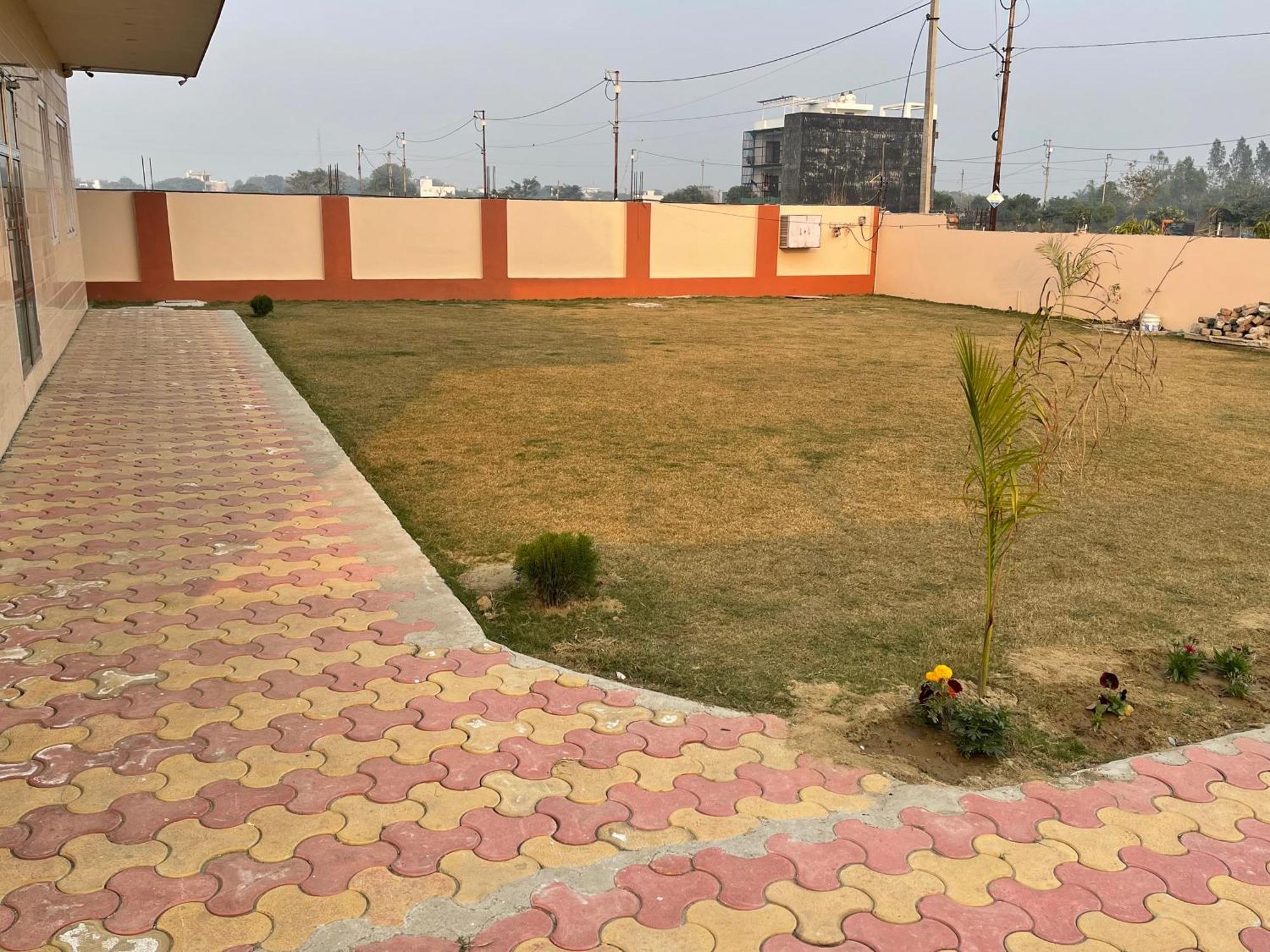 Shrinath Residency Hotel Greater Noida Exterior photo
